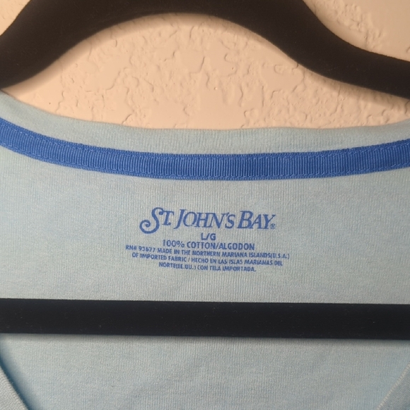 Striped V-Neck Top - Picture 3 of 3